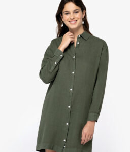 Vestido camiseiro em linho de senhora