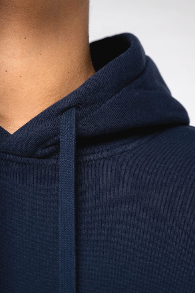 Sweatshirt com capuz e bolso canguru unissexo - Image 8