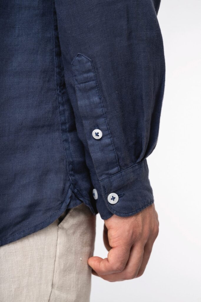 Camisa com gola a padre em linho - Image 5